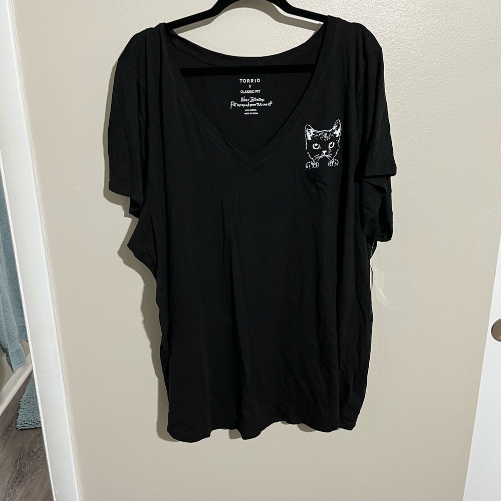 TORRID • Tee / Shirt